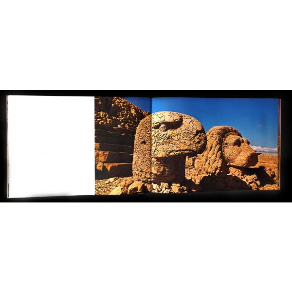 GODS OF NEMRUD (The Royal Sanctuary of Antiochos I & The Kingdom of Commagene), metin: R.R.R. Smith, fotoğraf: Ahmet Ertuğ, 2012, 196 sayfa, 48x35 cm...